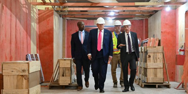 Trump kontra Powell. Groźby zwolnienia i polityczna burza wokół Fed