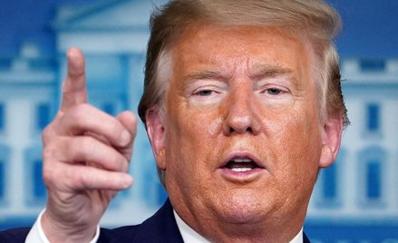 Zatajono rozmiary epidemii? Trump: Nie jestem księgowym z Chin