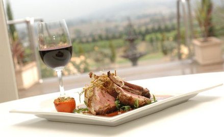 Odliczenie VAT a rozliczenie usług gastronomicznych opłacanych bonami