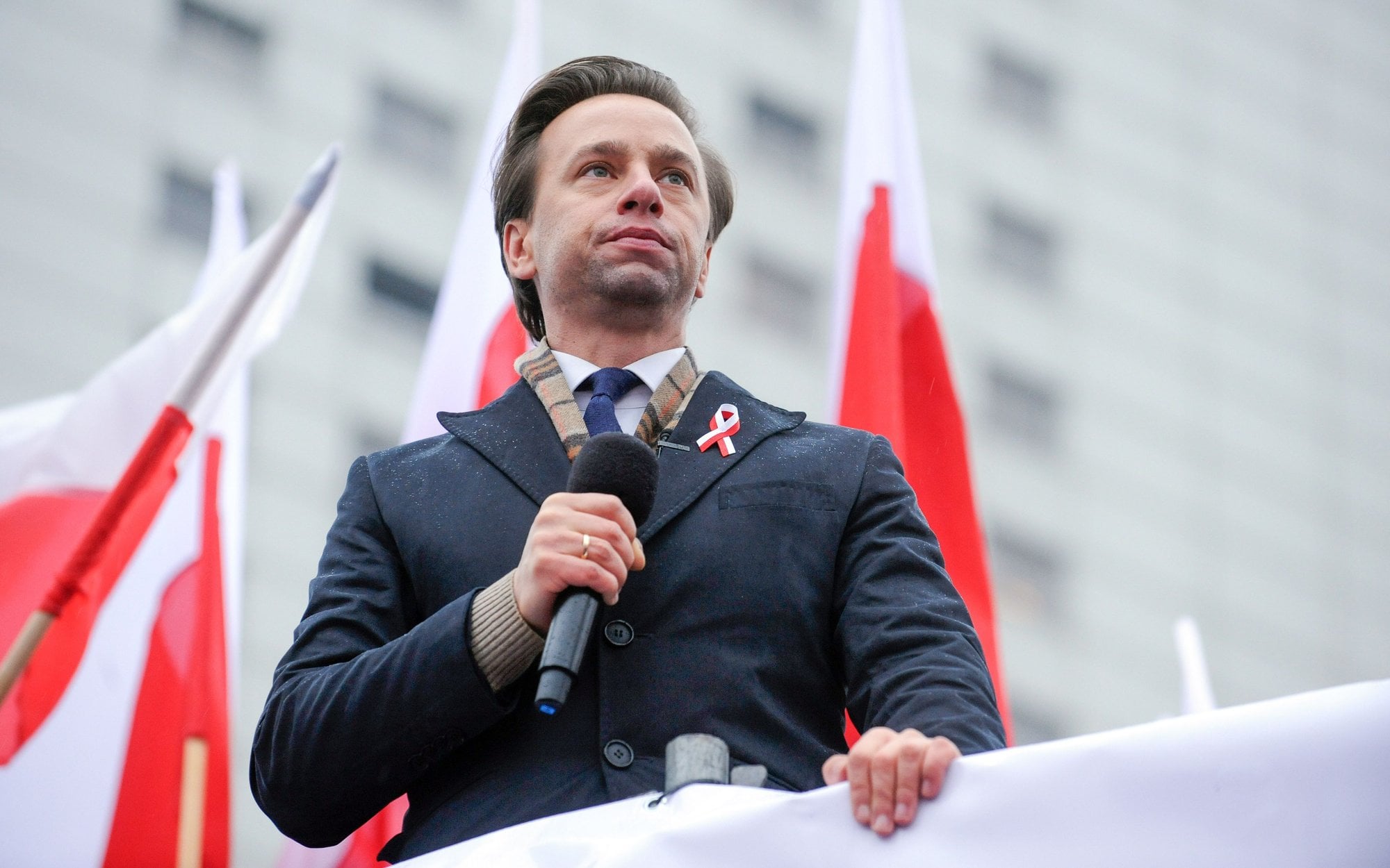 Konfederacja chce zakazu adopcji dla par homoseksualnych. Składa projekt ustawy