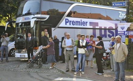 Rząd założył, że już w 2012 r. deficyt spadnie z przewidywanego na ten rok poziomu 5,6 proc. do 2,9 