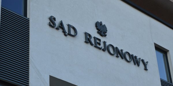 Konflikt rodzinny zakończył się odwołaniem z funkcji ławnika