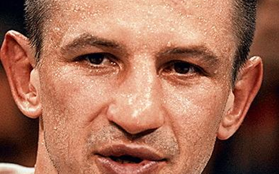 Adamek walczy w grudniu