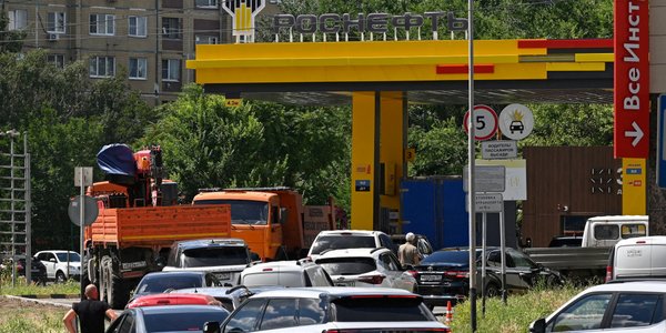 Rosji zaczyna brakować benzyny. Paliwo sprowadza już choćby z Maroka