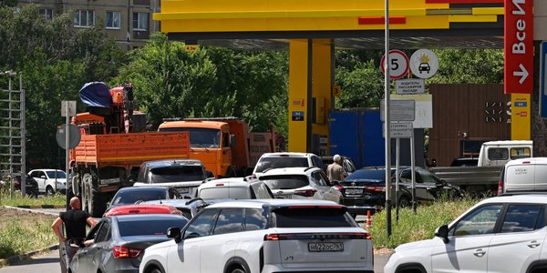 Russia reintroduces toxic Euro-2 petrol after Ukraine hit its refineries