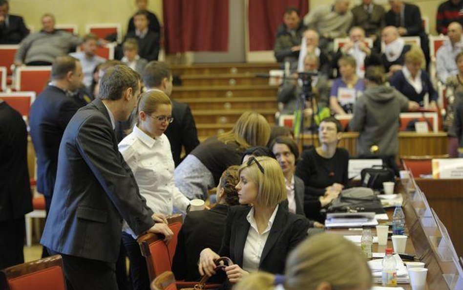 Sesja Rady Warszawy 3 marca 2011