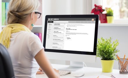 Przesyłanie korespondencji służbowej na prywatną skrzynkę traktowane jest jak wynoszenie dokumentów 