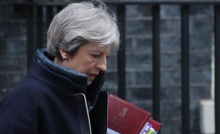 May idzie na zwarcie z Putinem