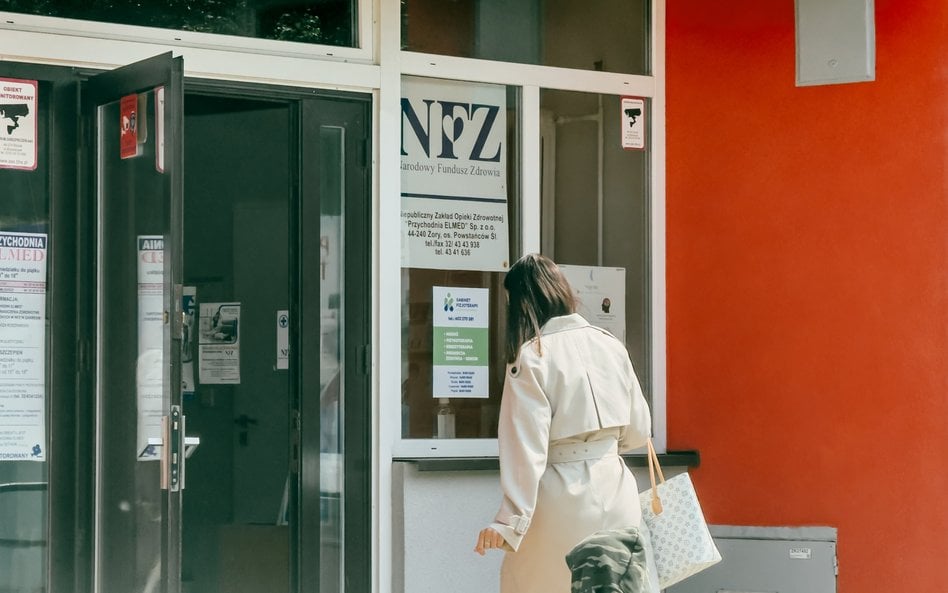 Prezes NFZ będzie mógł nawet dożywotnio, wykluczyć lekarza z pracy w publicznym systemie zdrowia - z