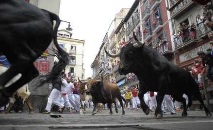 Hiszpania: Gonitwa z bykami. Cztery osoby ranne