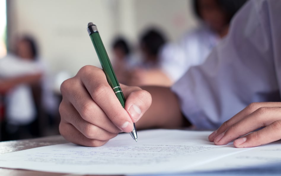 7 maja uczniowie zdają pisemne egzaminy dojrzałości z języków obcych nowożytnych