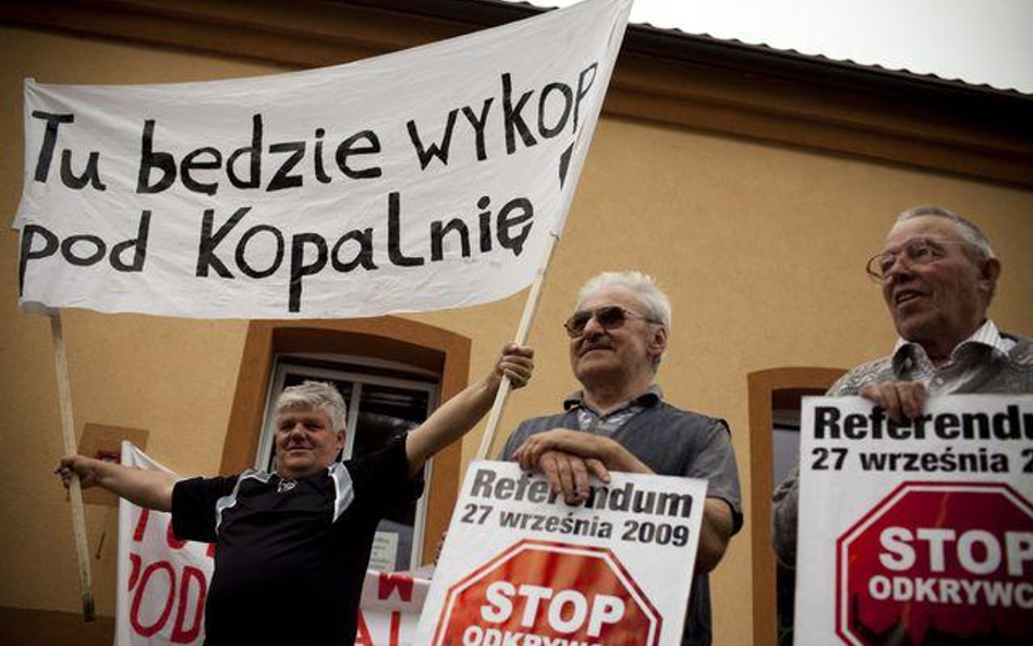 Wrześniowy protest przeciwko odkrywkom w Miłoradzicach koło Lubina