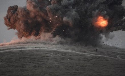 Koalicja intensyfikuje naloty w Iraku