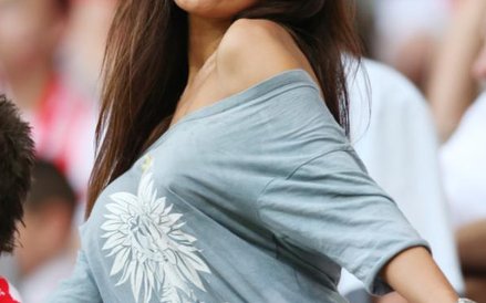 Robert Kupisz. Gdy projektant stworzył patriotyczną kolekcję, jego podkoszulki z orzełkiem nosiła wi