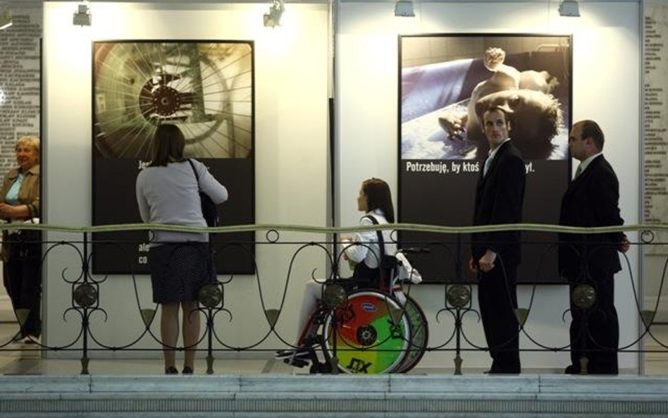 Wernisaż wystawy fotograficznej "Patrzeć z nadzieją"