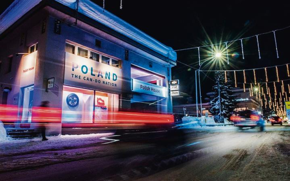 W Polskim Domu przy głównej promenadzie w Davos przez całe forum odbywają się liczne debaty i konfer