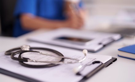 Wydatki na polisy zdrowotne w górę. Ma je blisko 6 mln osób