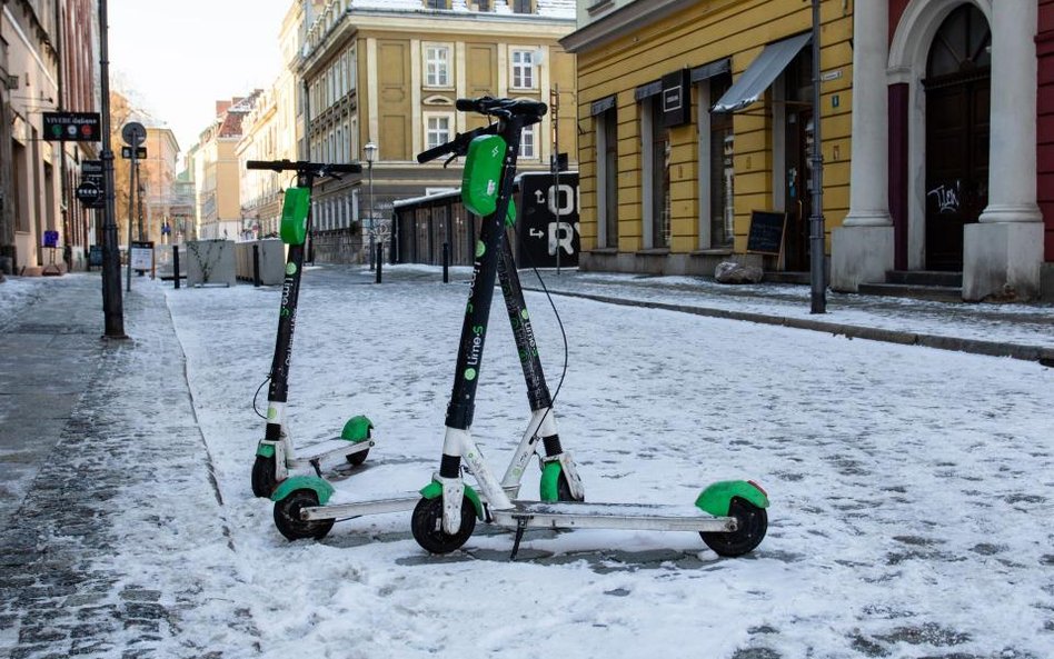 Sprzedaż e-hulajnóg nad Wisłą idzie na rekord