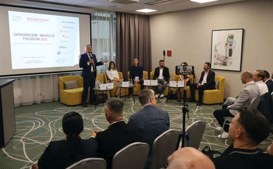 Prezentacji raportu towarzyszyła konferencja. Otworzył ją prezes Polskiej Izby Turystyki Paweł Niewi