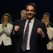 Kyriakos Micotakis, absolwent uniwersytetów Harvarda i Stanforda, rządzi Grecją od 2019 r. Kolejne w