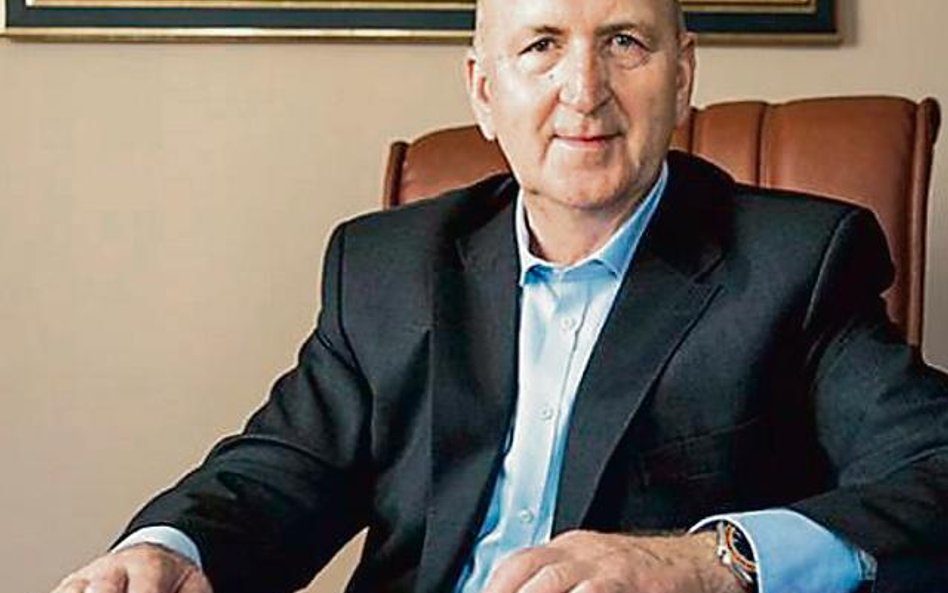 Kazimierz Tomasiewicz zaczynał od sprzedaży biżuterii z bursztynem