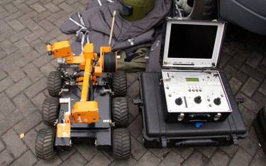 Rosyjski robot policyjny do rozminowywania "Waran" używany do szukania i rozbrajania ładunków wybuch