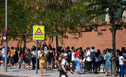 Madryt: Nowe obostrzenia - do 10 osób na spotkaniu w domu