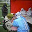 Koronawirus w Chinach: Po dwóch zakażeniach władze testują na COVID całe miasto