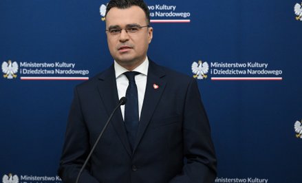 - Nie ma miejsca na tego typu marnotrawienie pieniędzy w instytucjach takich jak stowarzyszenie – po