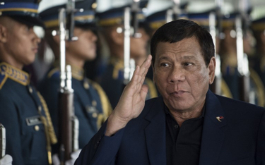 Rodrigo Duterte: Żołnierz może zgwałcić trzy kobiety