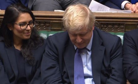 Boris Johnson po przegraniu głosowania uchwały, która umożliwiłaby brexit 31 października
