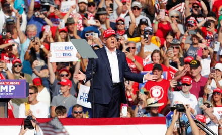 Zamach przybliża perspektywę zwycięstwa Trumpa w wyborach