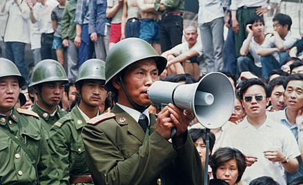 30 lat temu na Placu Tiananmen: Żołnierze płakali i strzelali