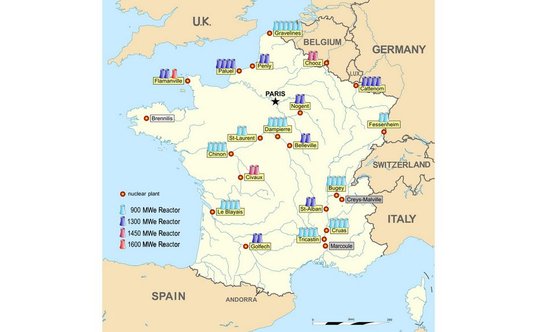 Mapa z aktywnymi elektrowniami jądrowymi we Francji