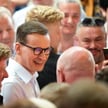 Rząd przed wyborami chce obniżyć efektywny wiek emerytalny. A miał podwyższyć
