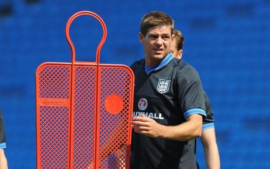 Steven Gerrard nie zostawi reprezentacji Anglii po Euro 2012