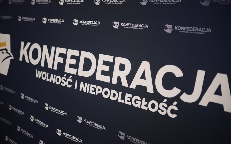 Konfederacja chce zakazu adopcji dla par jednopłciowych. Składa projekt ustawy