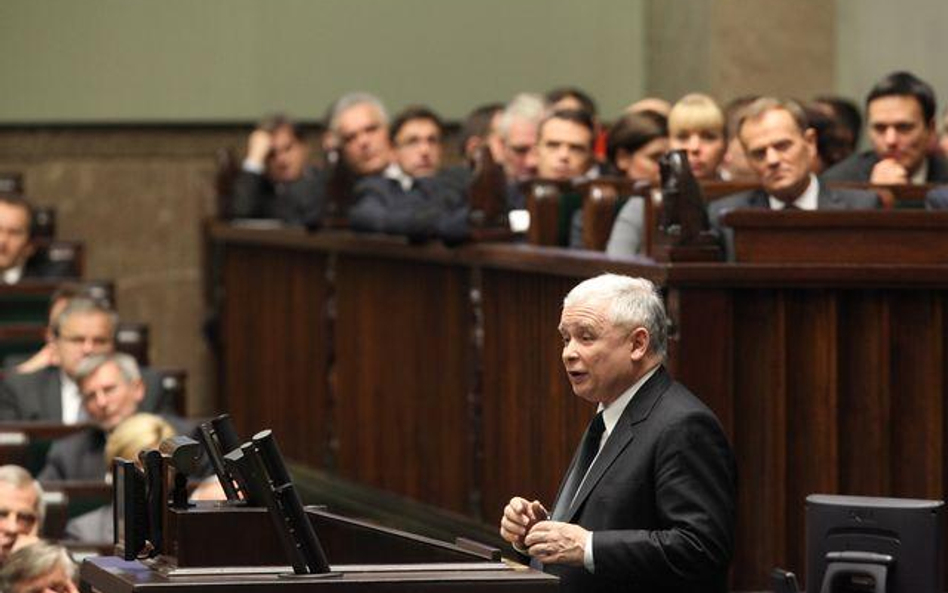 Władze regionalne PiS miały być wybierane przez działaczy, a nie pochodzić z rekomendacji Jarosława 