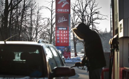 Paliwa – na stacjach coraz taniej