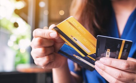 Konta i karty to najbardziej polecane produkty bankowe