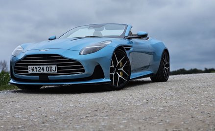 Aston Martin DB12 Volante