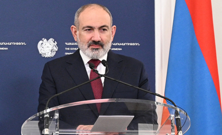 Nikol Paszynian, Premier Armenii