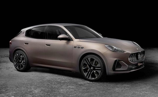 W pełnie elektryczne Maserati Grecale Folgore