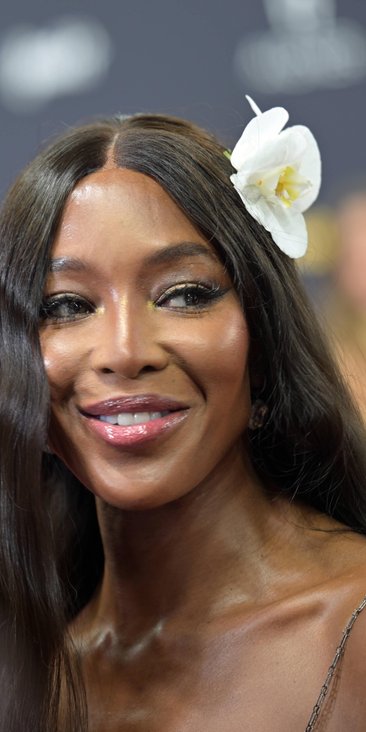 „Przeżyłam większość życia przed obiektywem, co daje mi indywidualną perspektywę na temat relacji mi