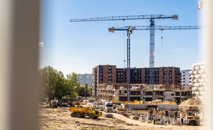 Bardzo mocny listopad. Piąta już obniżka stóp, ale przede wszystkim szeroko zakrojone akcje rabatowe