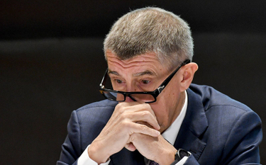 Premier Czech oświadczył, że lokalna „mafia” dziennikarzy próbowała ukrócić jego reelekcję
