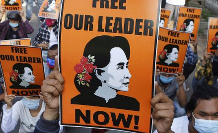 W stolicy kraju Naypyidaw manifestanci żądają uwolnienia Aung San Suu Ky
