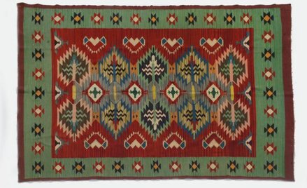 1,6 tys. zł kosztuje zabytkowy polski kilim.