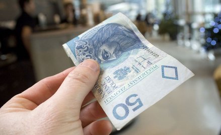 Mniejsza sprzedaż firm pożyczkowych