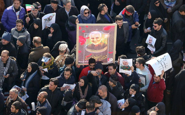 Uroczystości pogrzebowe generała Sulejmaniego przyczyniają się do konsolidacji podzielonego społecze